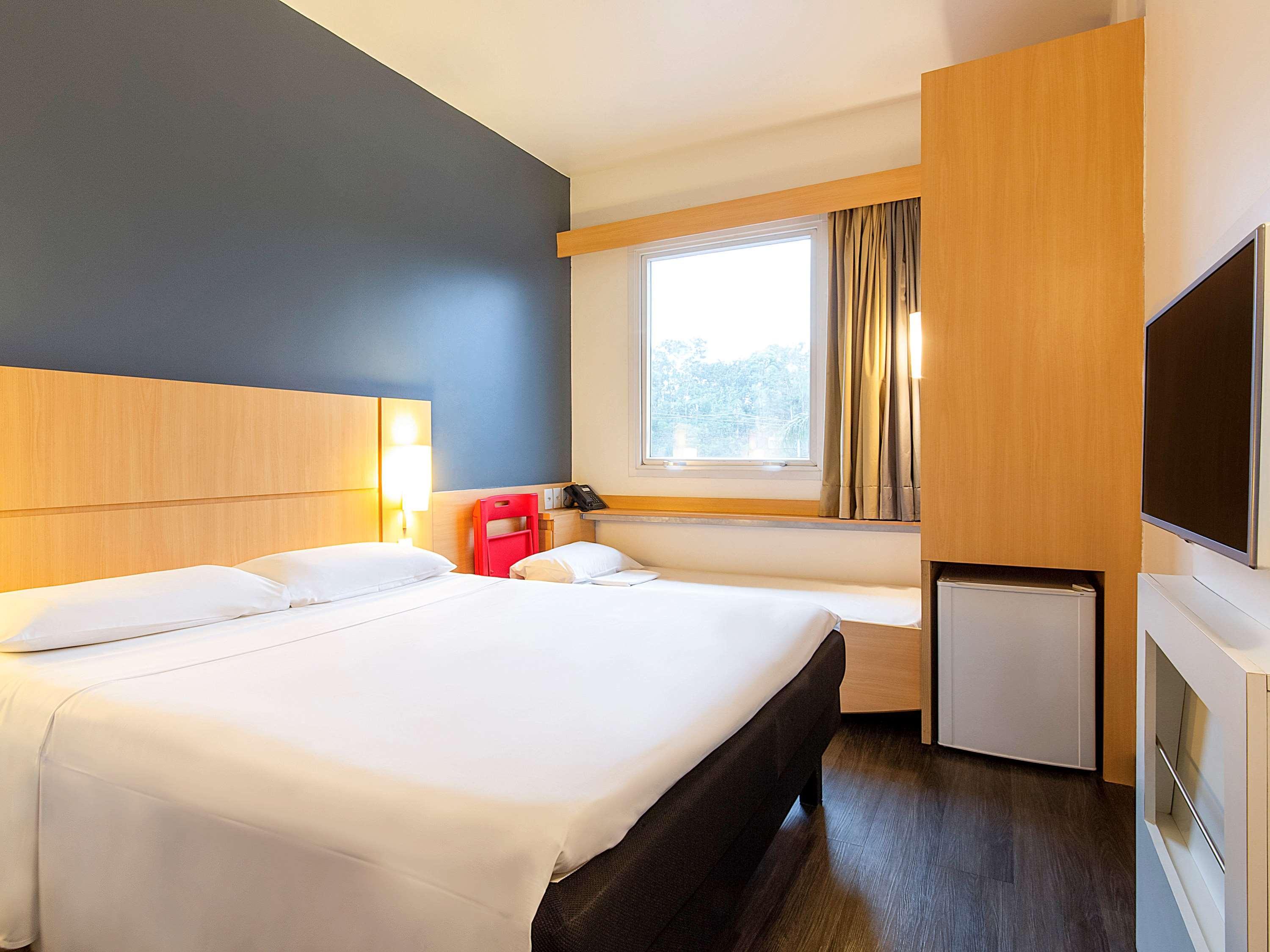 Ibis Aeroporto Hotel 3*